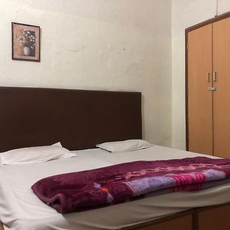 Hotel Grand Barrack Khandwa Exterior foto