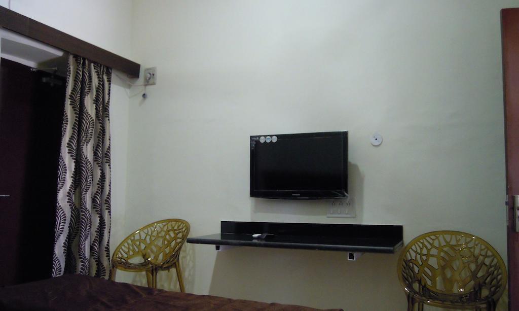Hotel Grand Barrack Khandwa Quarto foto