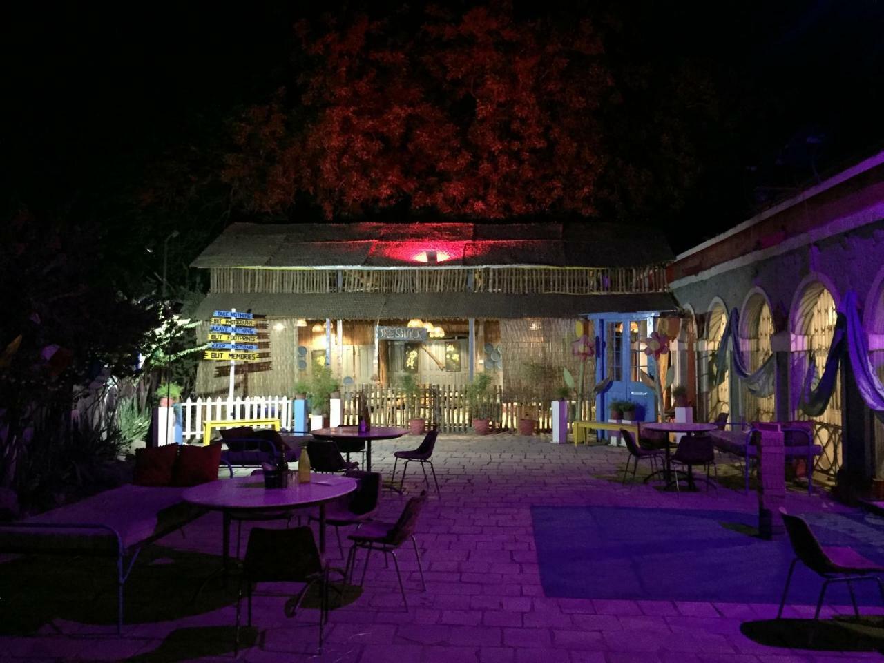 Hotel Grand Barrack Khandwa Exterior foto